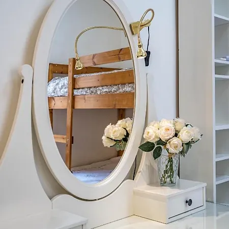 Central Luxury Flat With Free Parking *