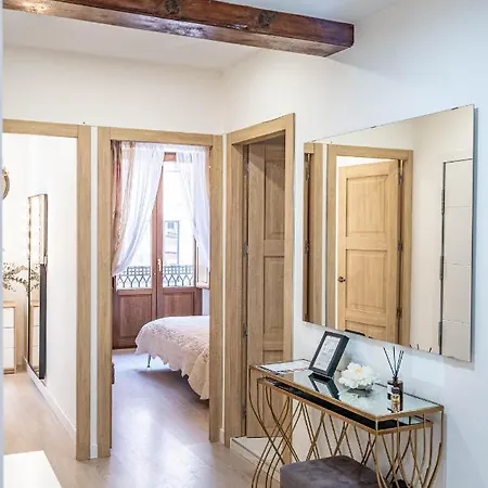 Lägenhet Central Luxury Flat With Free Parking *