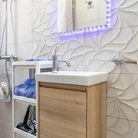 Lägenhet Central Luxury Flat With Free Parking *